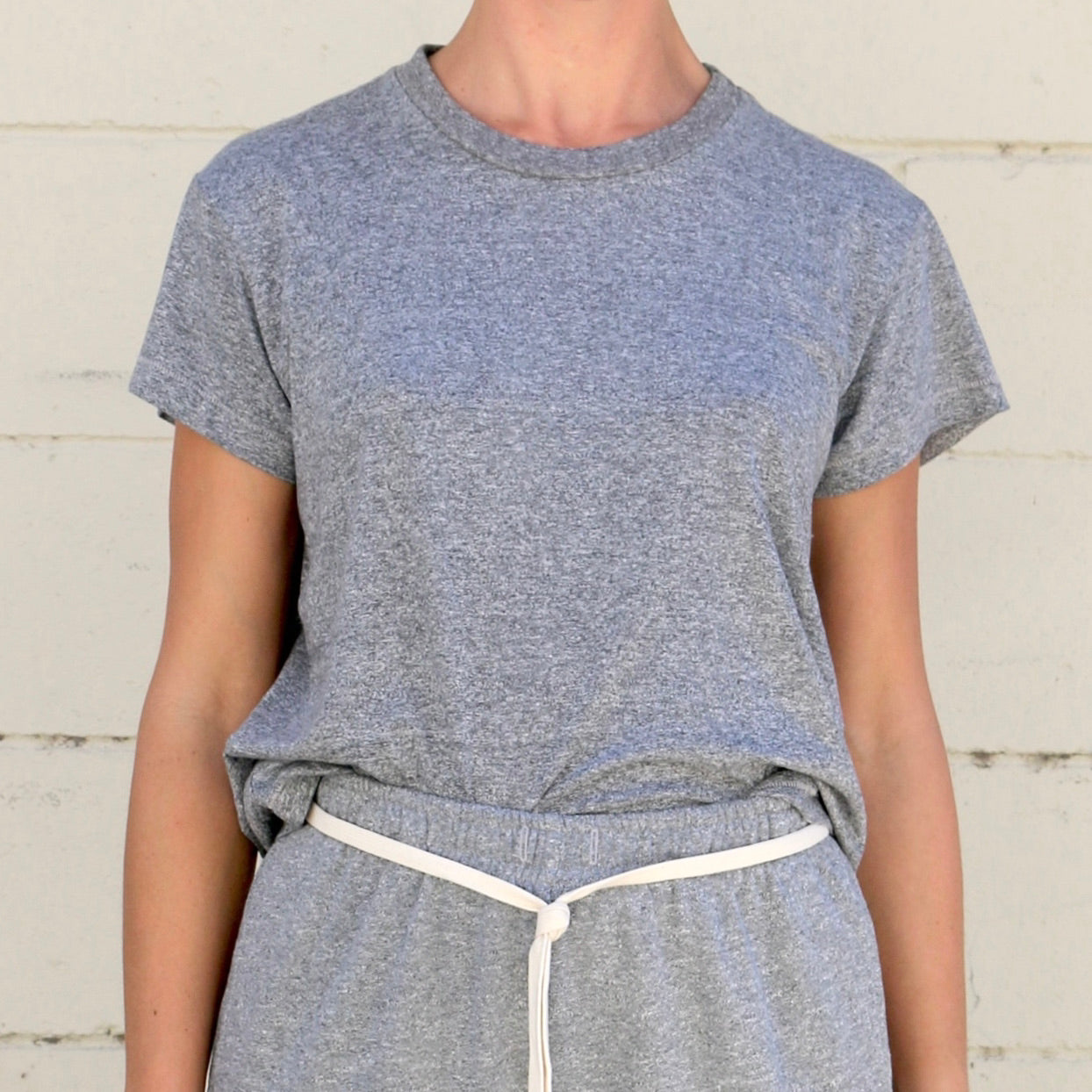 the tee - heather grey